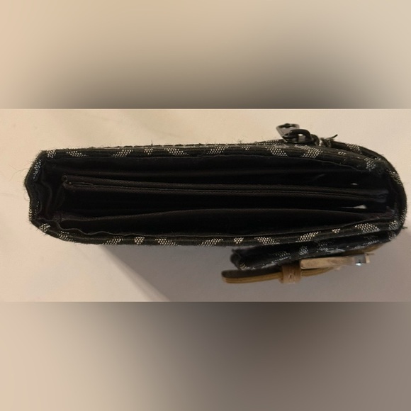 RGA Accessories Black Floral Wallet With Tan Front Buckle Wallet Snap Closure - Picture 8 of 12